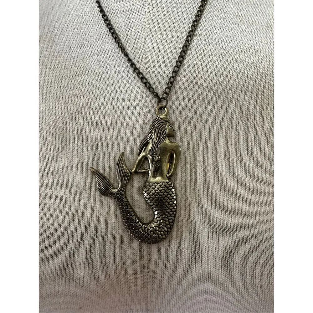 Mermaid Pendant Necklace’s